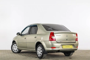 Седан Renault Logan 2011 года, 479000 рублей, Тюмень