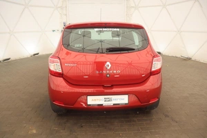 Хэтчбек Renault Sandero 2014 года, 700000 рублей, Орёл