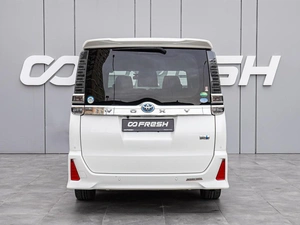 Минивэн Toyota Voxy 2021 года, 3190000 рублей, Краснодар