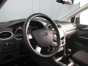 Седан Ford Focus 2010 года, 530000 рублей, Омск