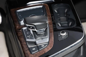 Внедорожник Audi Q7 2015 года, 3499000 рублей, Новосибирск