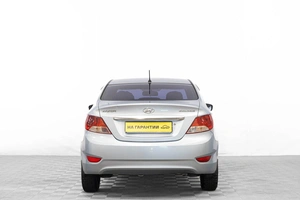 Седан Hyundai Solaris 2011 года, 659000 рублей, Барнаул