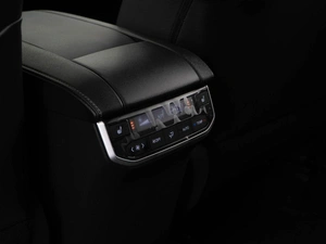 Внедорожник Toyota Highlander 2025 года, 5997077 рублей, Москва