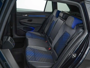 Универсал Volkswagen Golf R 2021 года, 5399077 рублей, Москва