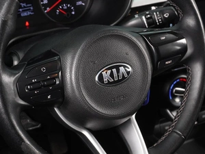 Седан Kia Rio 2018 года, 1219000 рублей, Воронеж