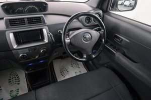 Минивэн Toyota bB 2009 года, 739000 рублей, Красноярск