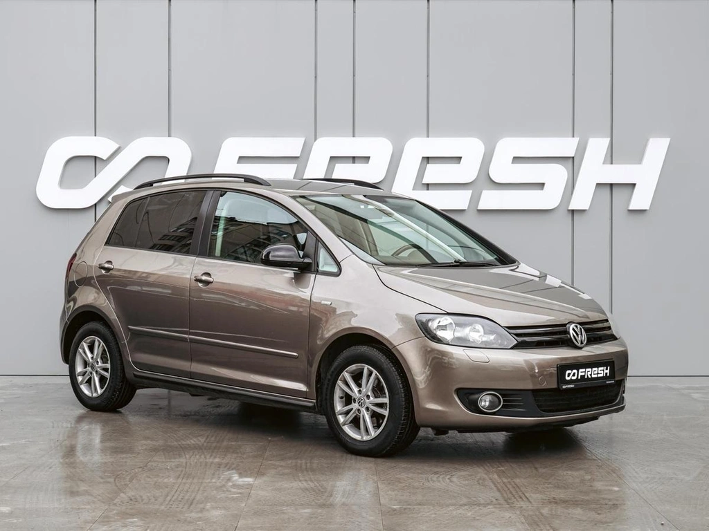 Хетчбэк Volkswagen Golf Plus 2012 года, 880000 рублей, Краснодар