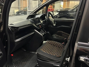 Минивэн Toyota Esquire 2020 года, 2847000 рублей, Красноярск