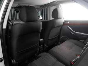 Седан Toyota Avensis 2007 года, 637000 рублей, Тюмень