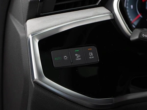 Внедорожник Audi Q3 2025 года, 4949050 рублей, Москва