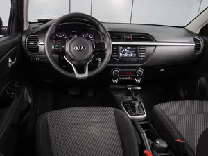 Седан Kia Rio 2017 года, 1060000 рублей, Воронеж