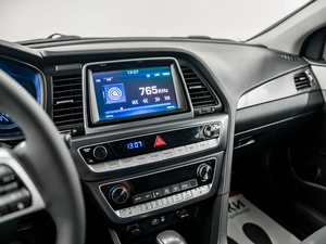 Седан Hyundai Sonata 2018 года, 1800000 рублей, Красноярск