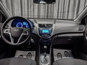 Седан Hyundai Solaris 2013 года, 799000 рублей, Красноярск