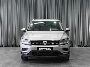 Внедорожник Volkswagen Tiguan 2017 года, 2148070 рублей, Тюмень