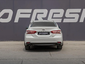 Седан Toyota Camry 2022 года, 3345000 рублей, Краснодар