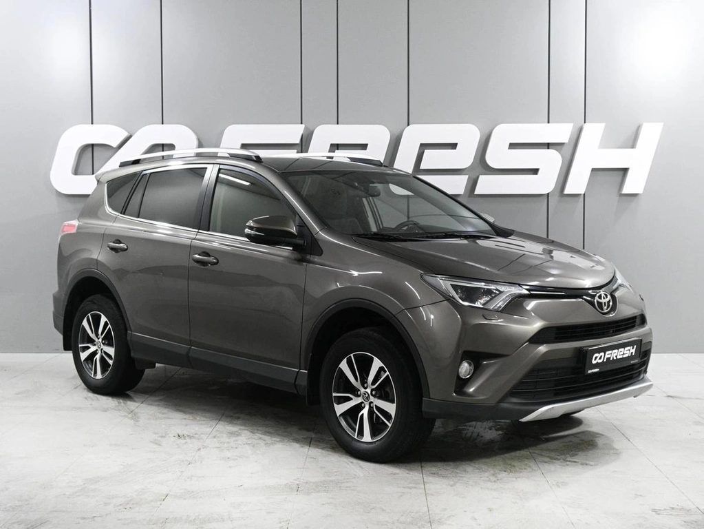 Внедорожник Toyota RAV4 2016 года, 2889000 рублей, Аксай