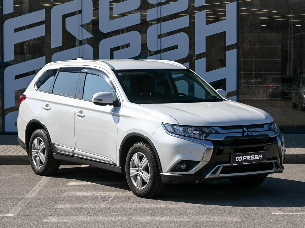 Внедорожник Mitsubishi Outlander 2019 года, 2280000 рублей, Волгоград