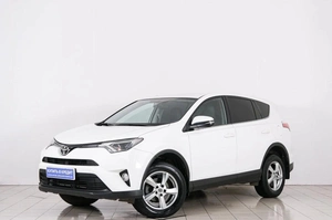 Внедорожник Toyota RAV4 2017 года, 2849000 рублей, Красноярск