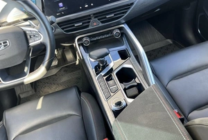 Внедорожник Geely Tugella 2023 года, 2840000 рублей, Солонцы
