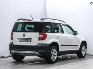 Внедорожник Skoda Yeti 2013 года, 849000 рублей, Красноярск