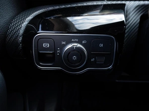Хетчбэк Mercedes-benz A-класс 2020 года, 2549000 рублей, Саратов