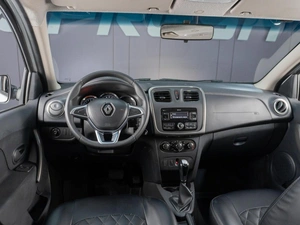 Седан Renault Logan 2021 года, 969000 рублей, Сургут