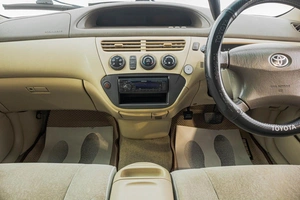 Седан Toyota Vista 2000 года, 629000 рублей, Барнаул