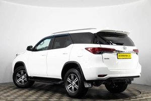 Внедорожник Toyota Fortuner 2018 года, 2699000 рублей, Пермь