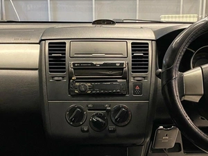 Хетчбэк Nissan Tiida 2005 года, 497000 рублей, Красноярск