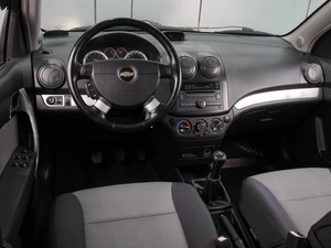 Хетчбэк Chevrolet Aveo 2008 года, 399000 рублей, Воронеж