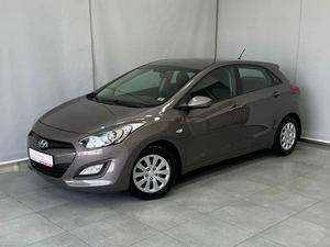 Хетчбэк Hyundai i30 2014 года, 1045000 рублей, Красноярск