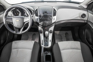 Седан Chevrolet Cruze 2014 года, 799000 рублей, Барнаул
