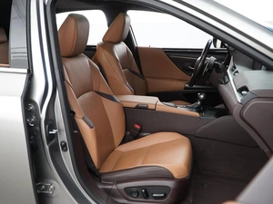 Седан Lexus ES 2020 года, 3770090 рублей, Москва