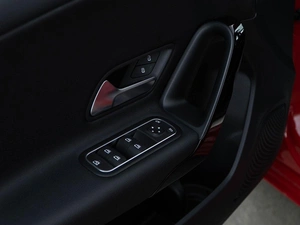 Хетчбэк Mercedes-benz A-класс 2018 года, 2248050 рублей, Москва