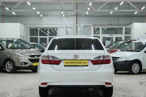Седан Toyota Camry 2016 года, 1719000 рублей, Омск