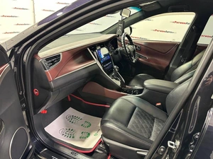 Внедорожник Toyota Harrier 2018 года, 2930000 рублей, Красноярск