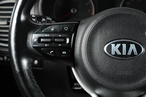 Седан Kia Rio 2018 года, 1429000 рублей, Тюмень
