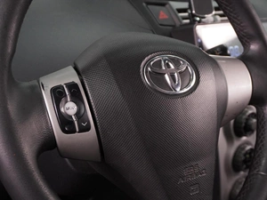 Хетчбэк Toyota Yaris 2008 года, 599000 рублей, Воронеж