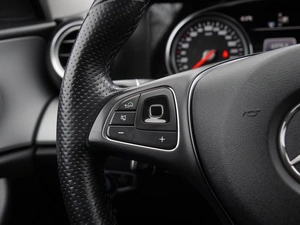 Седан Mercedes-benz E-класс 2018 года, 2390000 рублей, Волгоград