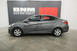 Седан Hyundai Solaris 2012 года, 1085000 рублей, Курск