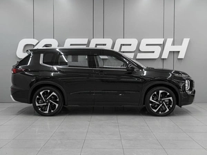Внедорожник Mitsubishi Outlander 2023 года, 4200000 рублей, Ростов-на-Дону