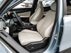 Внедорожник Geely Atlas 2023 года, 2340000 рублей, Краснодар