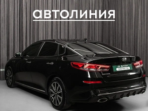 Седан Kia Optima 2018 года, 1745000 рублей, Красноярск