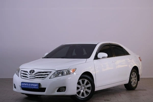 Седан Toyota Camry 2011 года, 1319000 рублей, Омск
