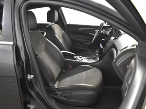 Седан Opel Insignia 2013 года, 899900 рублей, Казань