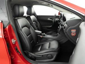 Седан Mercedes-benz CLA-класс 2013 года, 1398999 рублей, Москва