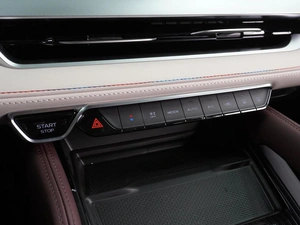 Внедорожник Geely Monjaro 2024 года, 3990000 рублей, Воронеж