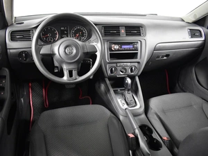 Седан Volkswagen Jetta 2013 года, 955200 рублей, Казань