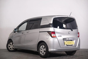 Минивэн Honda Freed 2012 года, 1149000 рублей, Томск