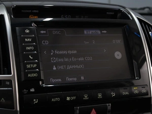 Внедорожник Toyota Land Cruiser 2013 года, 3900000 рублей, Омск